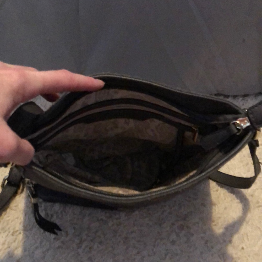Crossbody - Picture 4 of 4